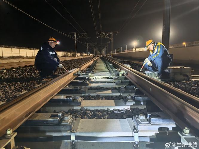 對管內(nèi)道岔結(jié)合部,軌道電路電氣特性,信號電纜及機(jī)械室等關(guān)鍵設(shè)備和